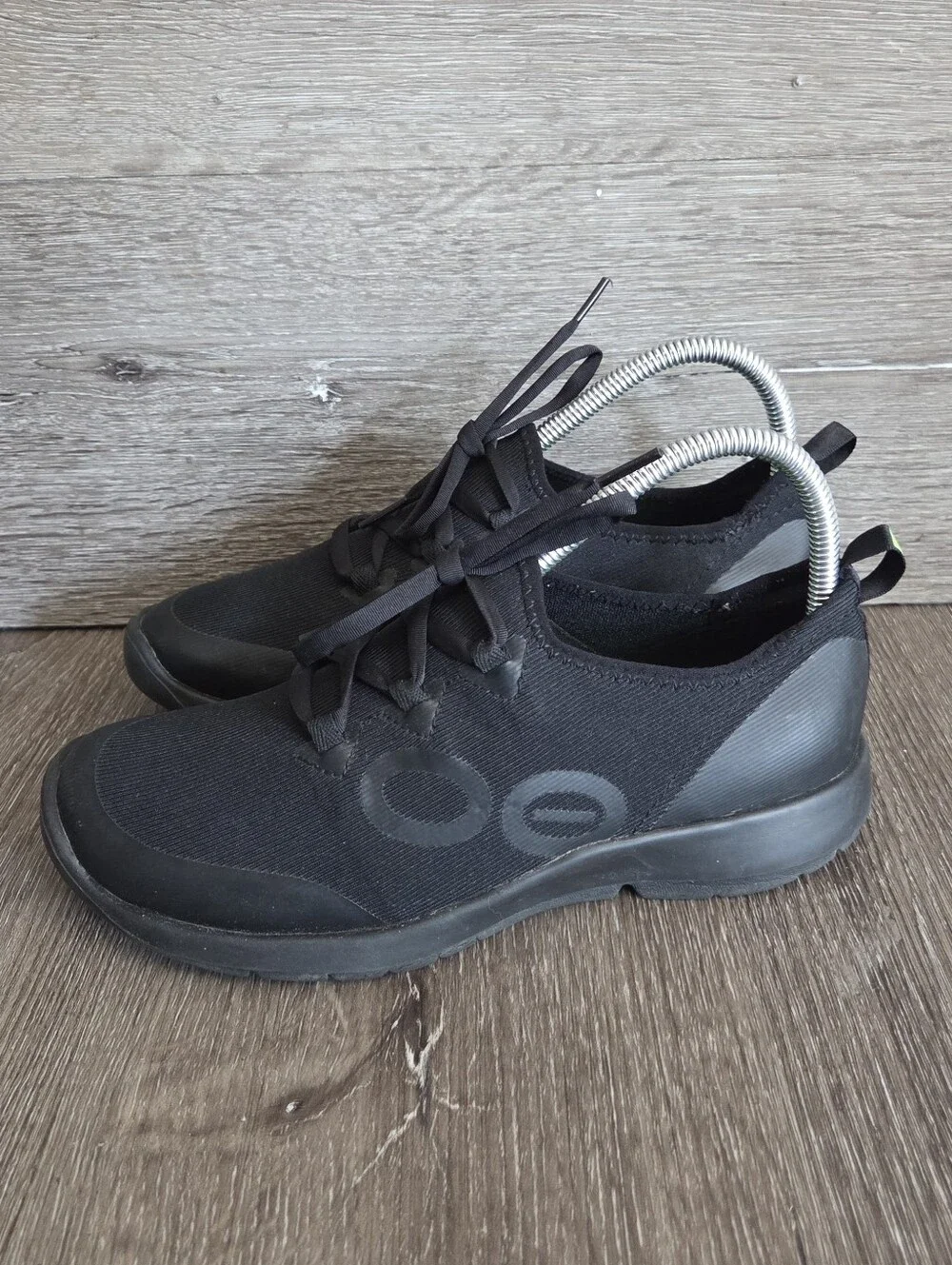 OOFOS OOmg Sport LS Low Shoes | Black | Size 8
